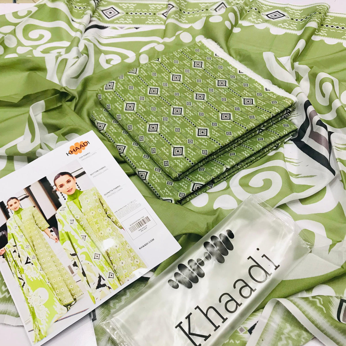 ✨ Khaadi Brand ✨ 3 Piece Digital Printed Lawn Unstitched Suit New Collection 2025 For Womens